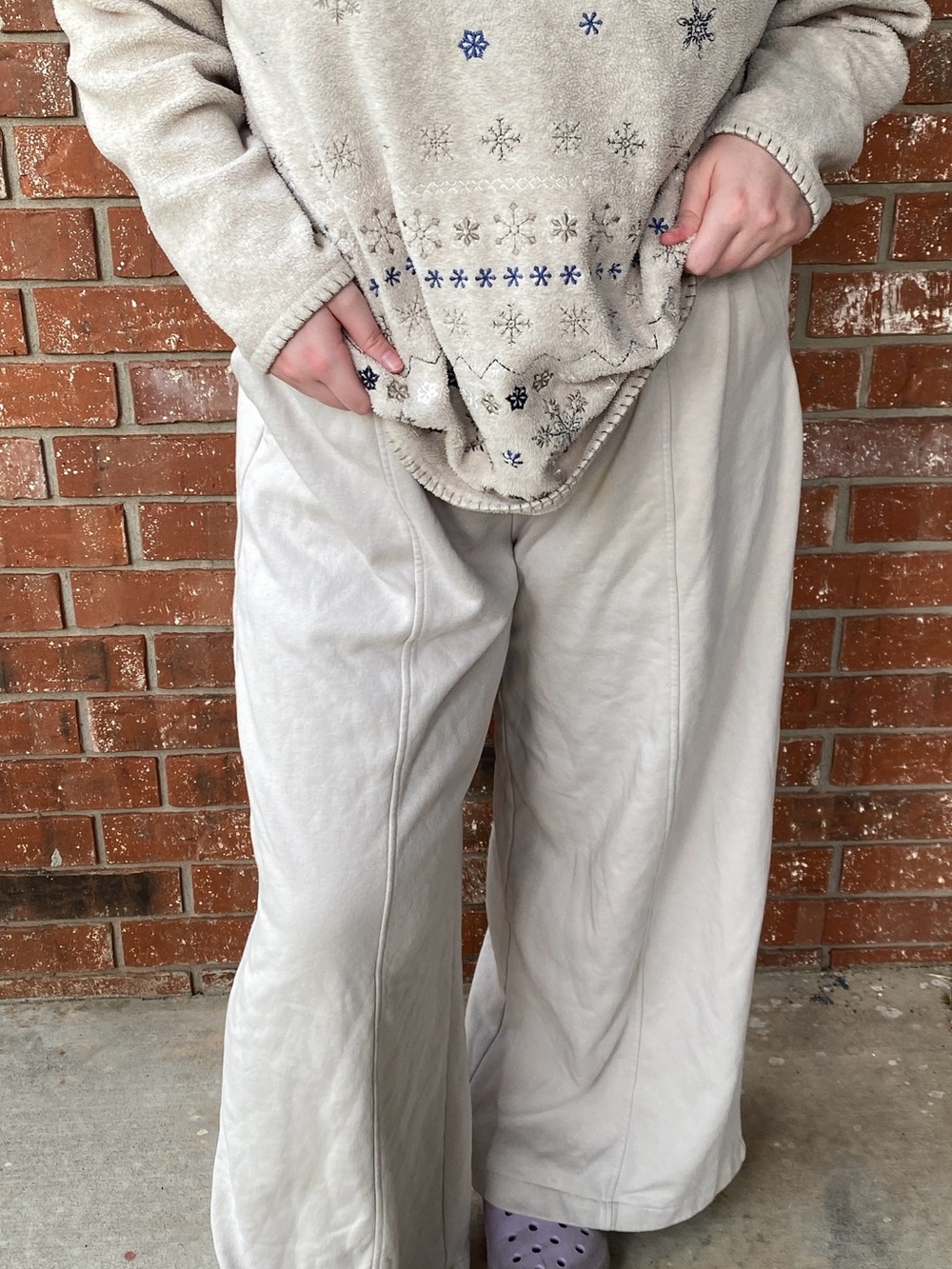 GAP Wide Leg Elastic Waist Cream Sweatpants